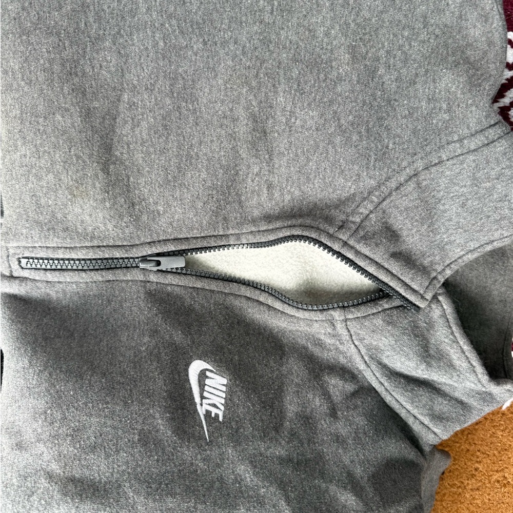 Nike Gray Fleece-Lined Sweatshirt - Picture 6 of 8